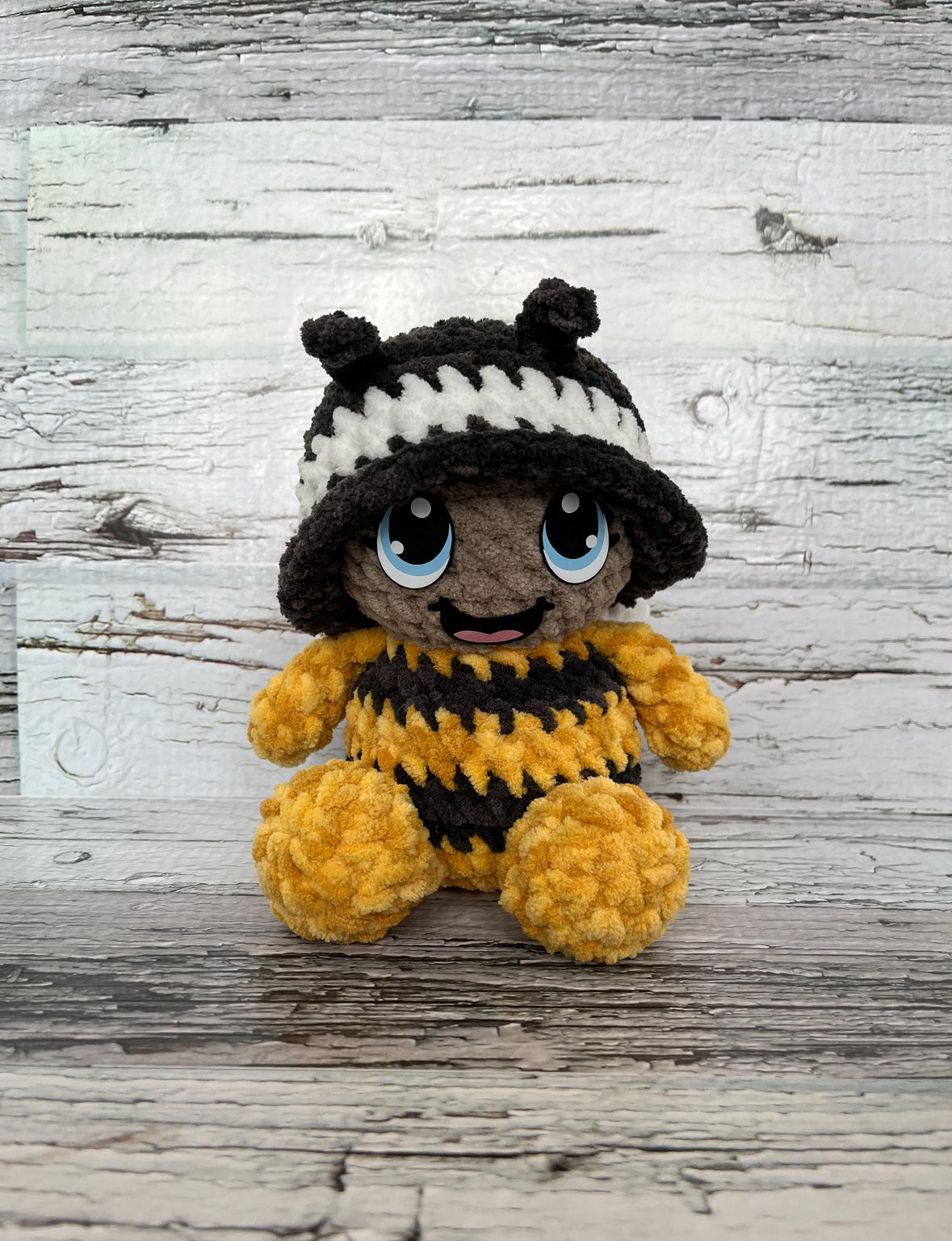 Bee Buddy Digital Crochet Pattern, Low Sew (PDF Pattern)